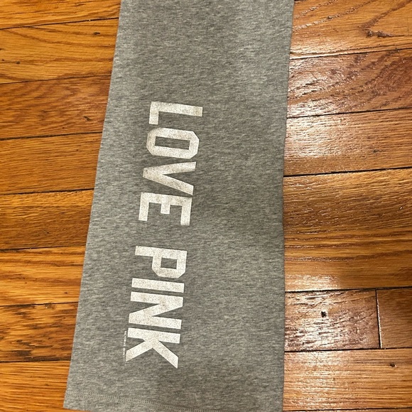 PINK Victoria's Leggings with Black Waistband - Picture 3 of 7